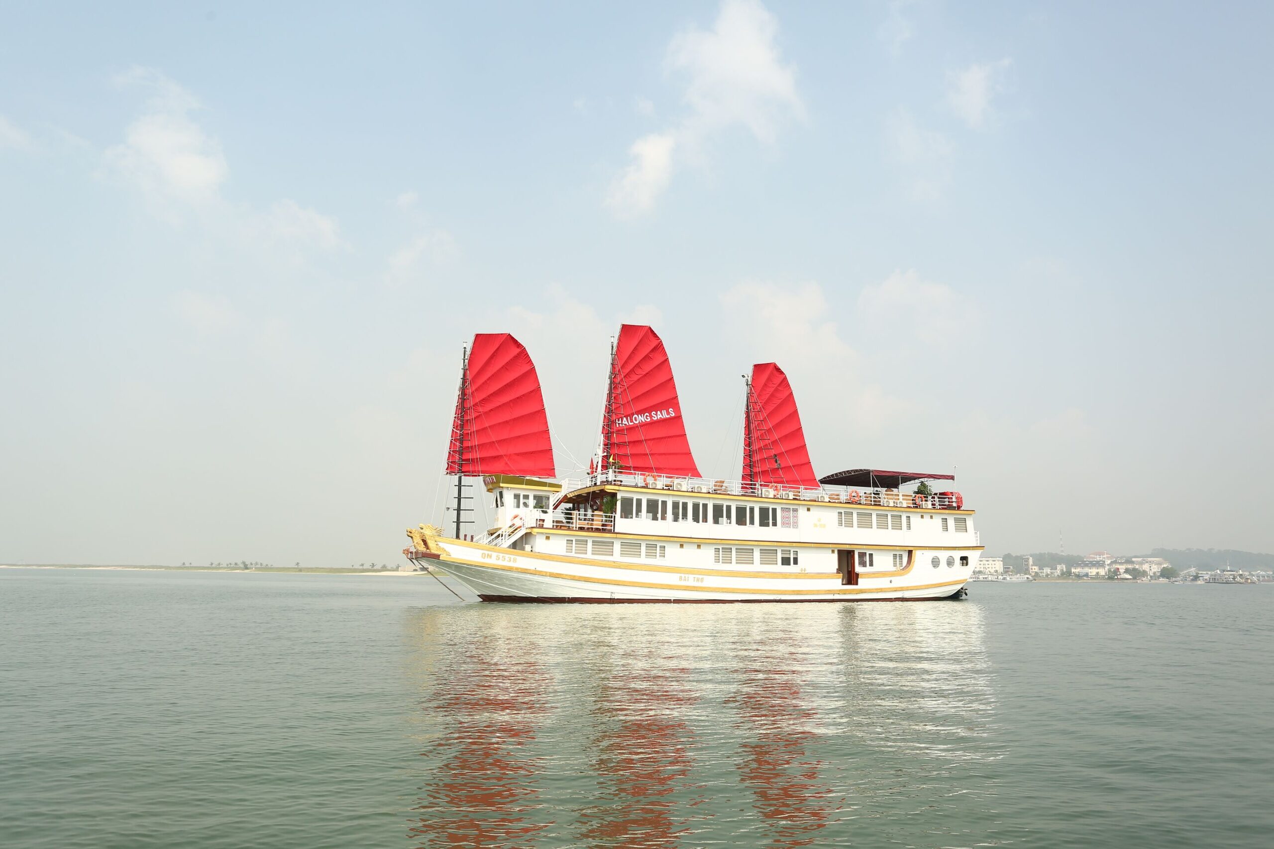 Halong Sails