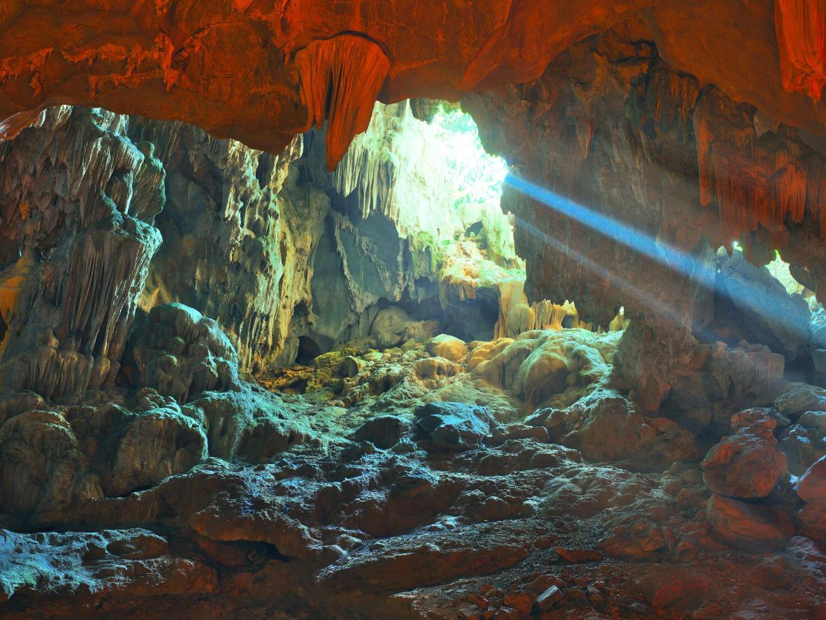 Grotte de Dau Go ou grotte des merveilles