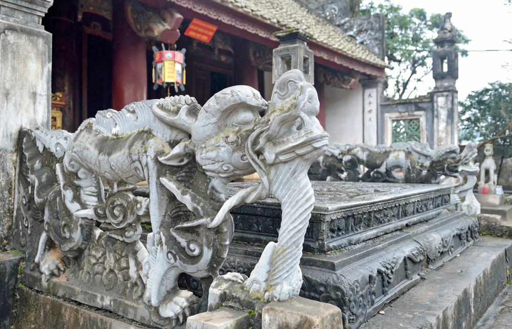 Visite des temples de Hoa Lu