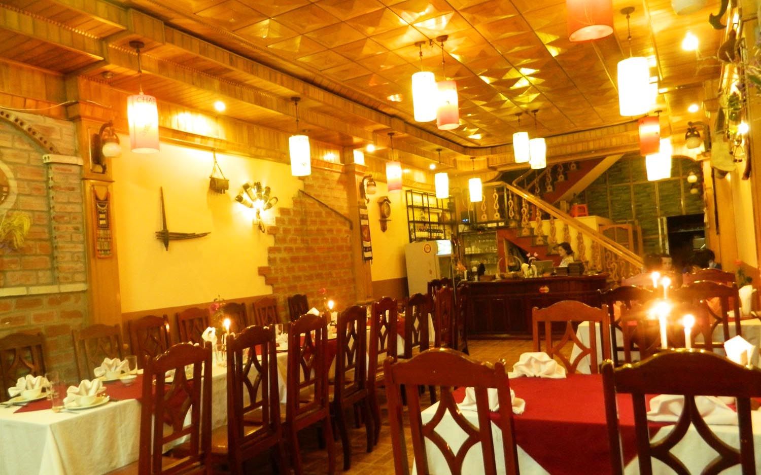 Restaurant Chapa - Le premier et unique restaurant de Sapa