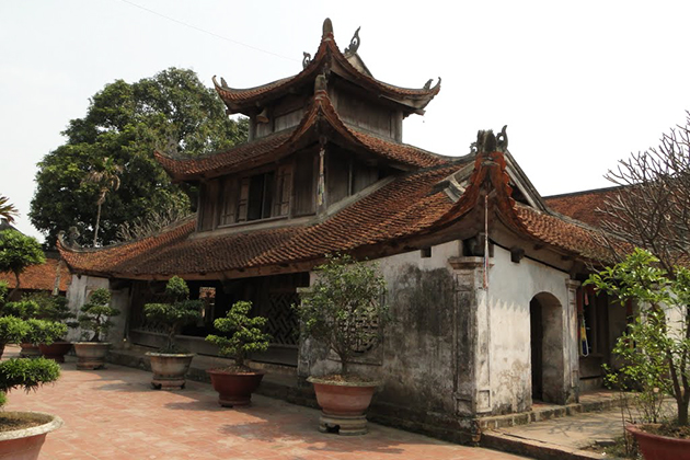 Architecture vietnamienne : structures en bois et toits pentus