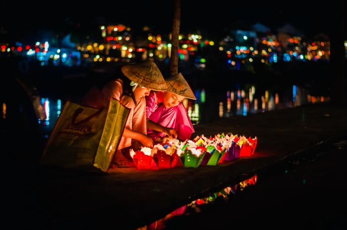 Comment les touristes peuvent-ils faire l'expérience de la "culture de la lanterne Vietnam" à Hoi An