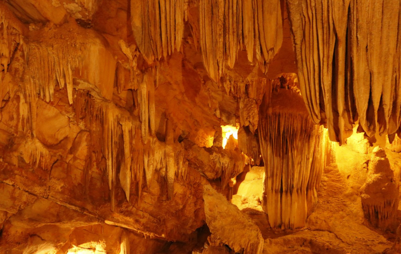 Dong Vai Gioi (grotte de Vai Gioi)