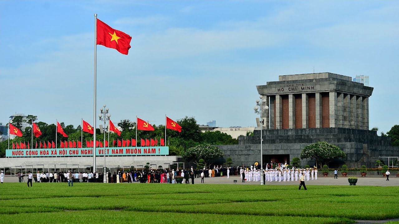 Extérieur du mausolée de Ho Chi Minh Hanoi