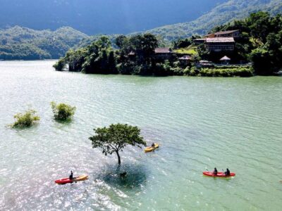 Kayak et excursions en bateau au lac de Hoa Binh