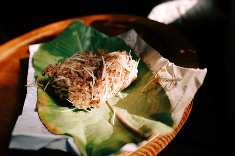 Xoi Vung Dua - Riz gluant au sésame et à la noix de coco