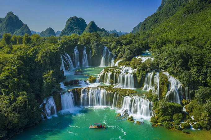 Cao Bang home